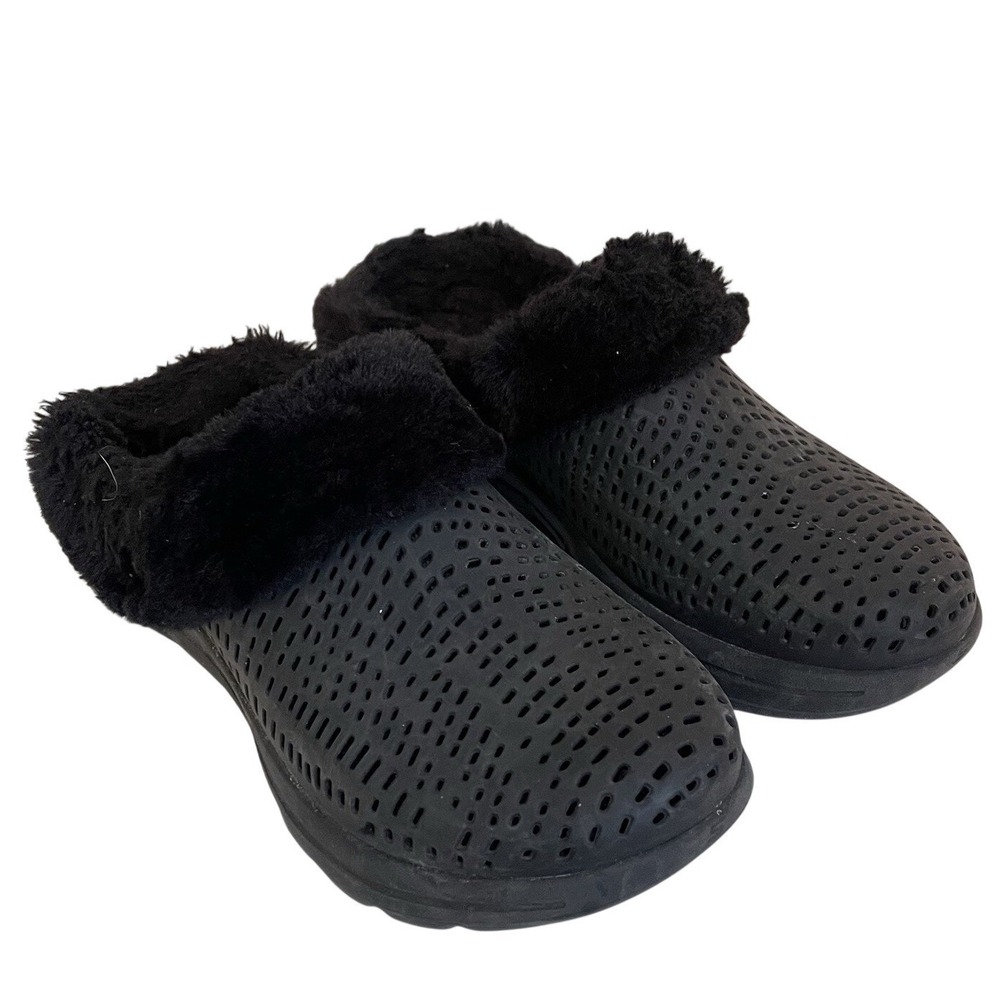 Skechers Women 6.5 FOAMIES Go Walk 5 Relax Black Fur Lined Clogs Slipper